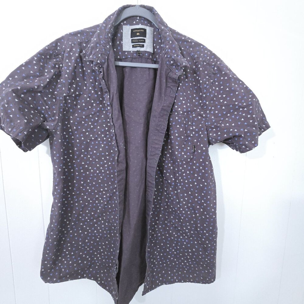 Men's Quicksilver  Vintage Button Up  Blue With triangle Design Modern Fit Xl